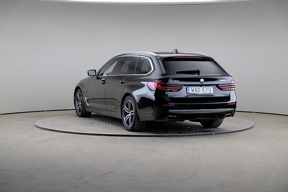 BMW 530e 2 of 28