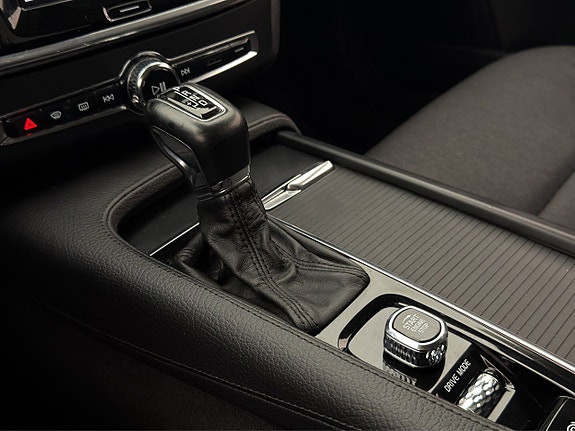 Volvo S90 27 of 30