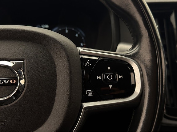 Volvo S90 17 of 30