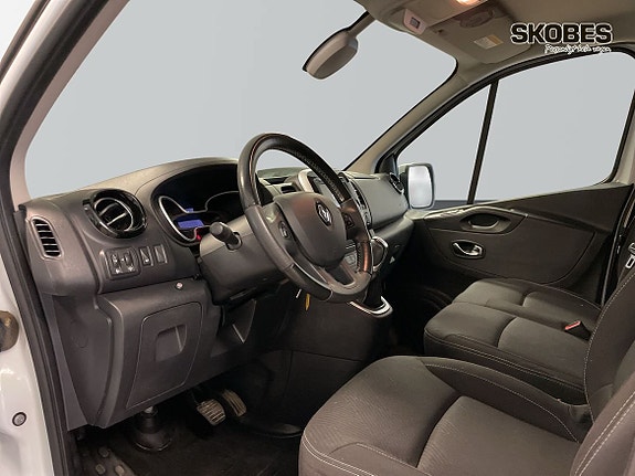Renault Trafic 6 of 17