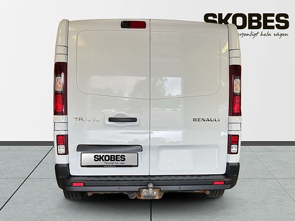Renault Trafic 4 of 17