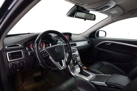 Volvo V70 11 of 25