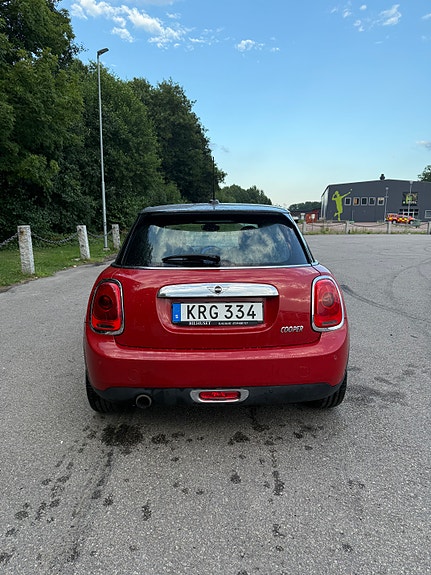 MINI Cooper 3 of 7