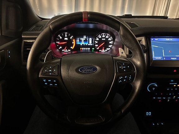 Ford Ranger Raptor 16 of 21