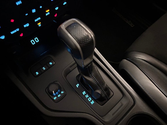 Ford Ranger Raptor 17 of 21