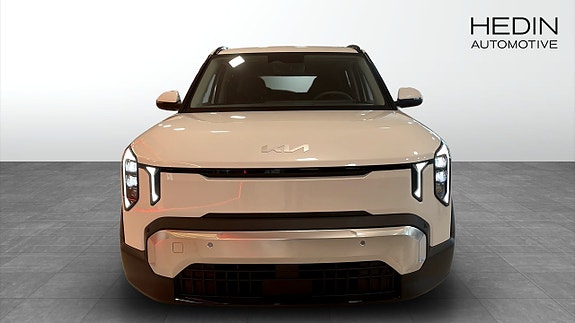 Kia EV2 8 of 12
