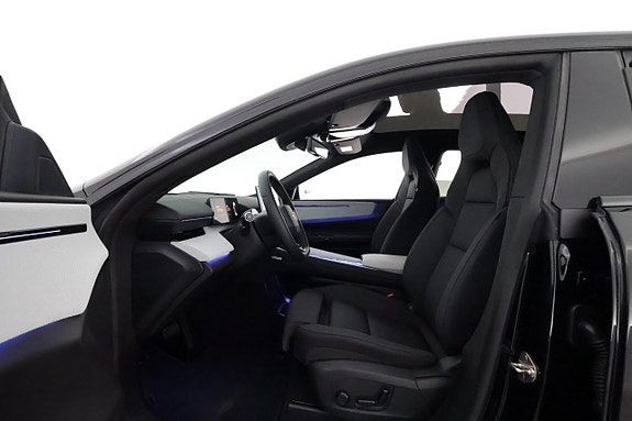 Polestar 4 10 of 30