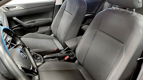 Volkswagen Polo 8 of 13