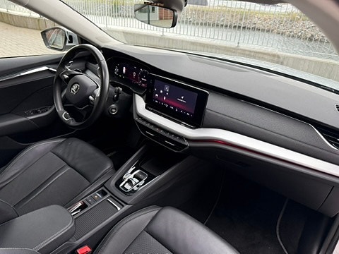 Skoda Octavia 9 of 15