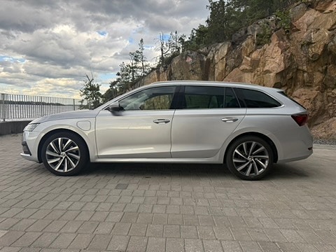 Skoda Octavia 3 of 15