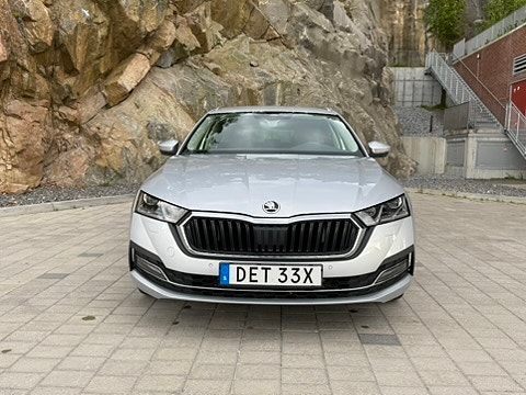 Skoda Octavia 2 of 15