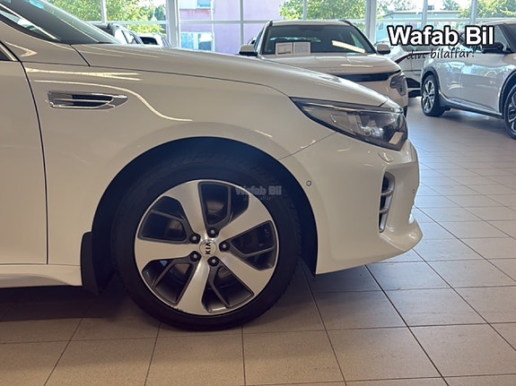 Kia Optima 15 of 20