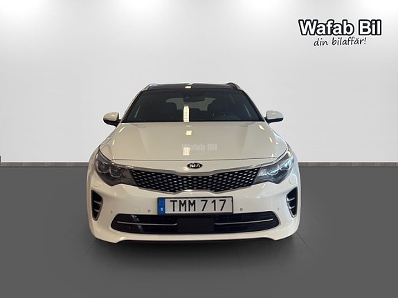 Kia Optima 2 of 20