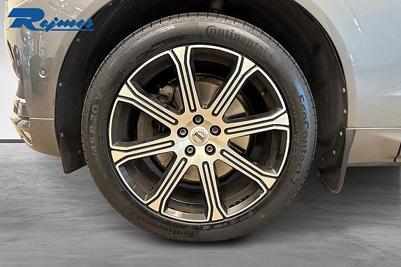 Volvo XC60 9 of 22