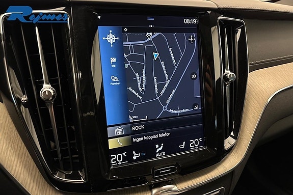 Volvo XC60 12 of 22