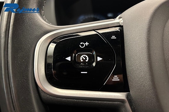 Volvo XC60 18 of 22