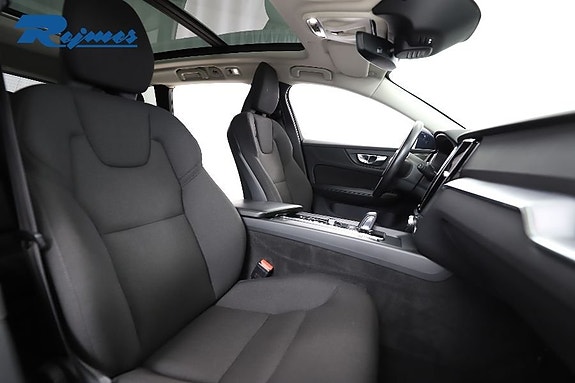 Volvo V60 Cross Country 21 of 27