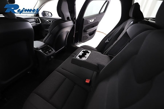 Volvo V60 Cross Country 6 of 27