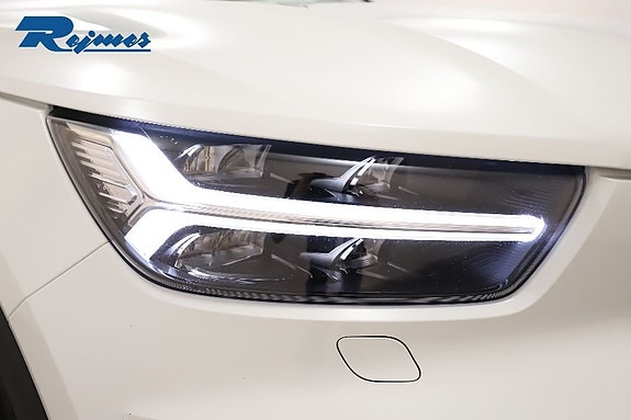 Volvo XC40 16 of 28