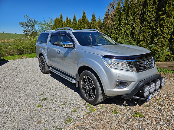 Nissan Navara 2 of 11