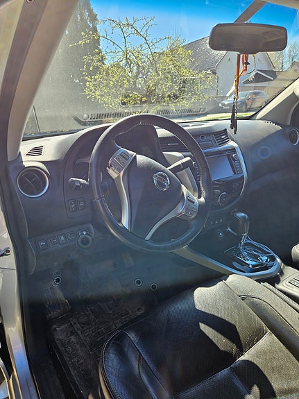 Nissan Navara 7 of 11