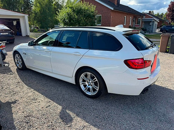 BMW 520d 5 of 8