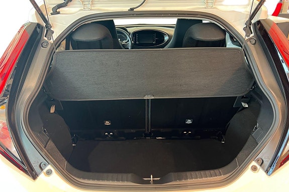 Toyota Aygo X 12 of 21