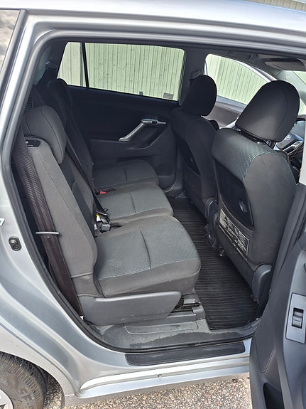Toyota Verso 11 of 13