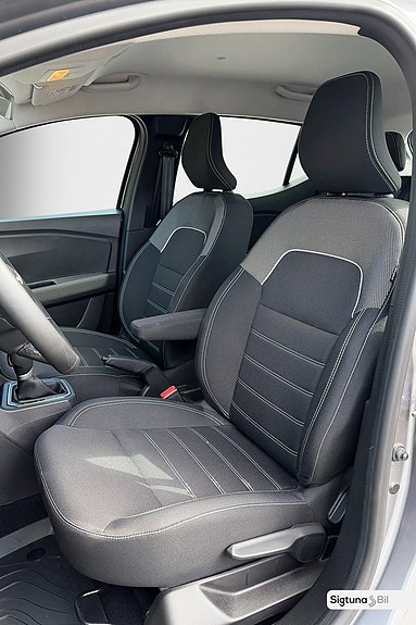 Dacia Sandero 11 of 25