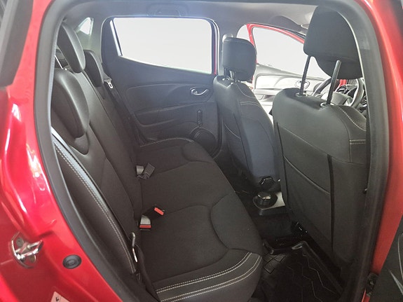 Renault Clio 14 of 16