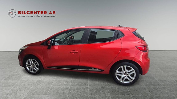 Renault Clio 2 of 16