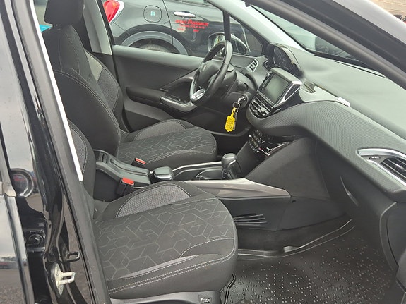 Peugeot 2008 12 of 15