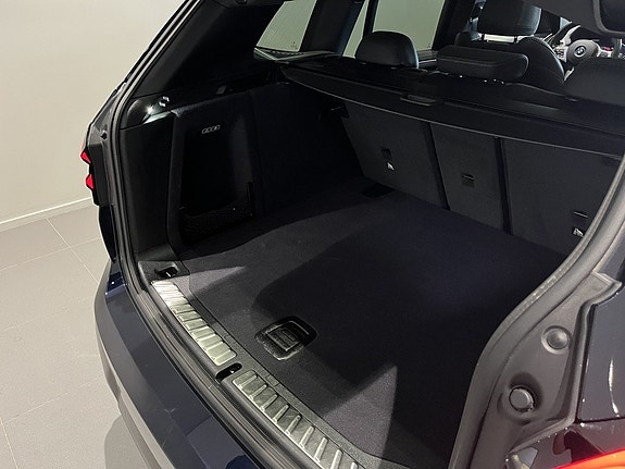 BMW iX3 6 of 20