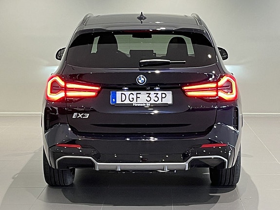 BMW iX3 4 of 20