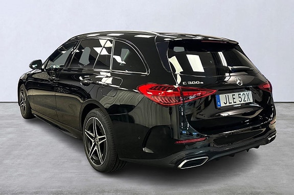 Mercedes-Benz C300 3 of 18
