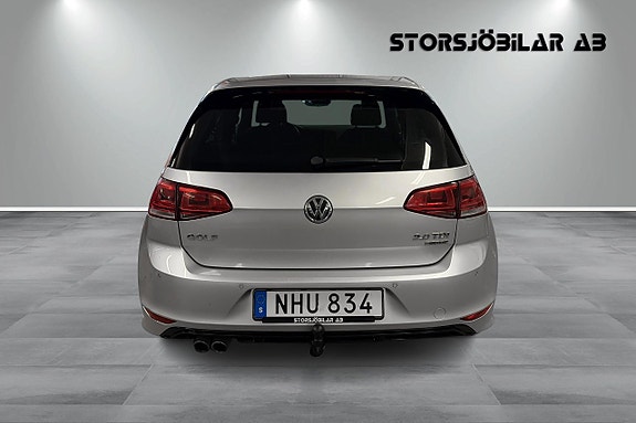 Volkswagen Golf VII 4 of 17