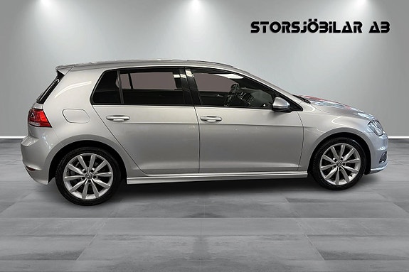 Volkswagen Golf VII 2 of 17