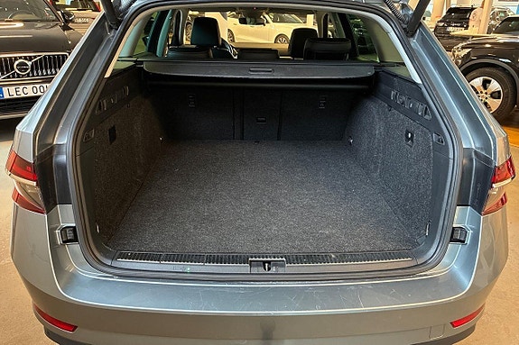 Skoda Superb 19 of 24