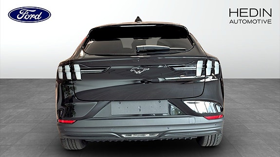 Ford Mustang Mach-E 7 of 12
