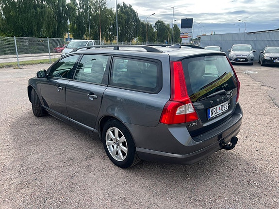 Volvo V70 5 of 28