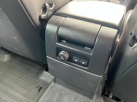 Volvo V70 23 of 28