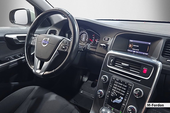 Volvo V60 16 of 18
