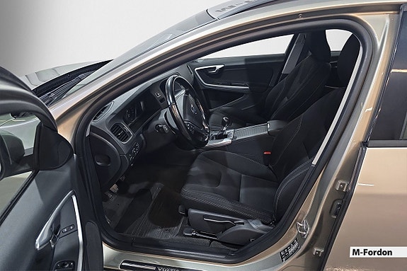 Volvo V60 8 of 18