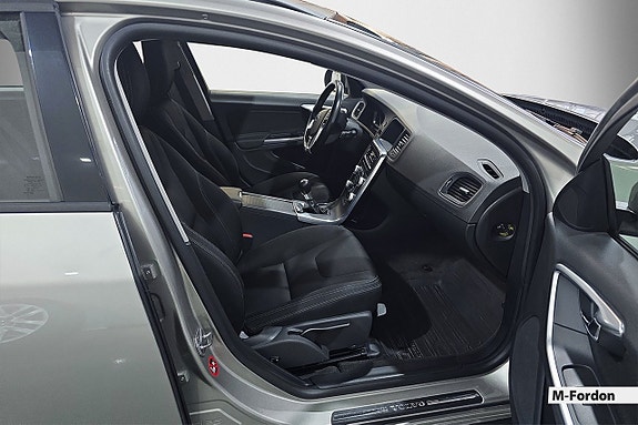 Volvo V60 9 of 18