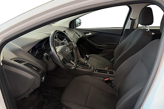 Ford Focus 9 of 16
