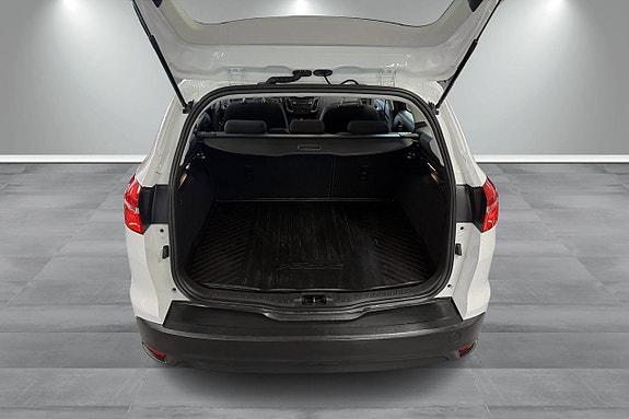 Ford Focus 12 of 16