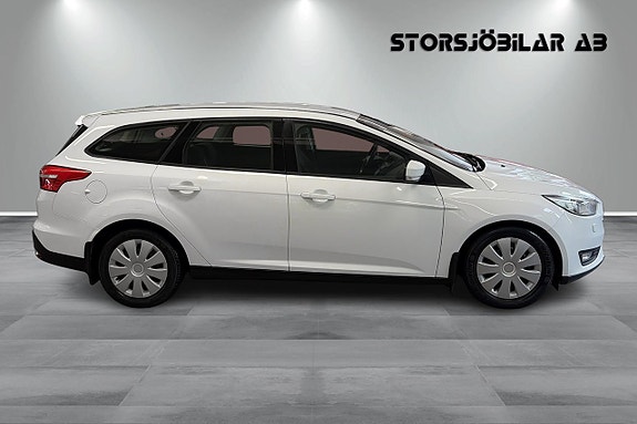 Ford Focus 2 of 16
