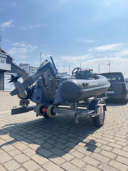 Northstar Axis 3,4. Vi säljer vår demobåt - lite använd, i mycket fint skick. 5 of 8