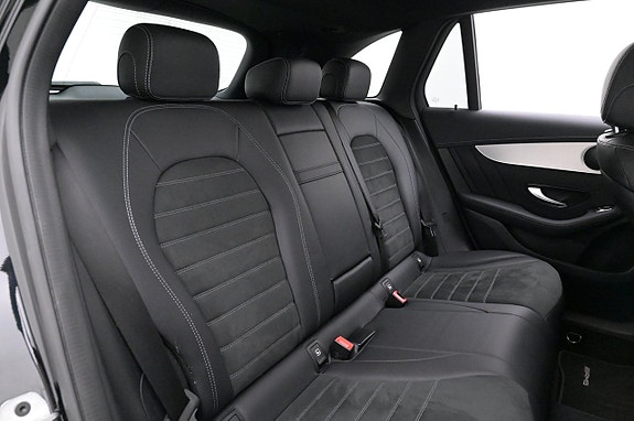 Mercedes-Benz GLC300 de 22 of 27