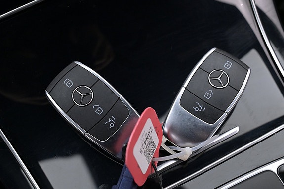 Mercedes-Benz GLC300 de 21 of 27